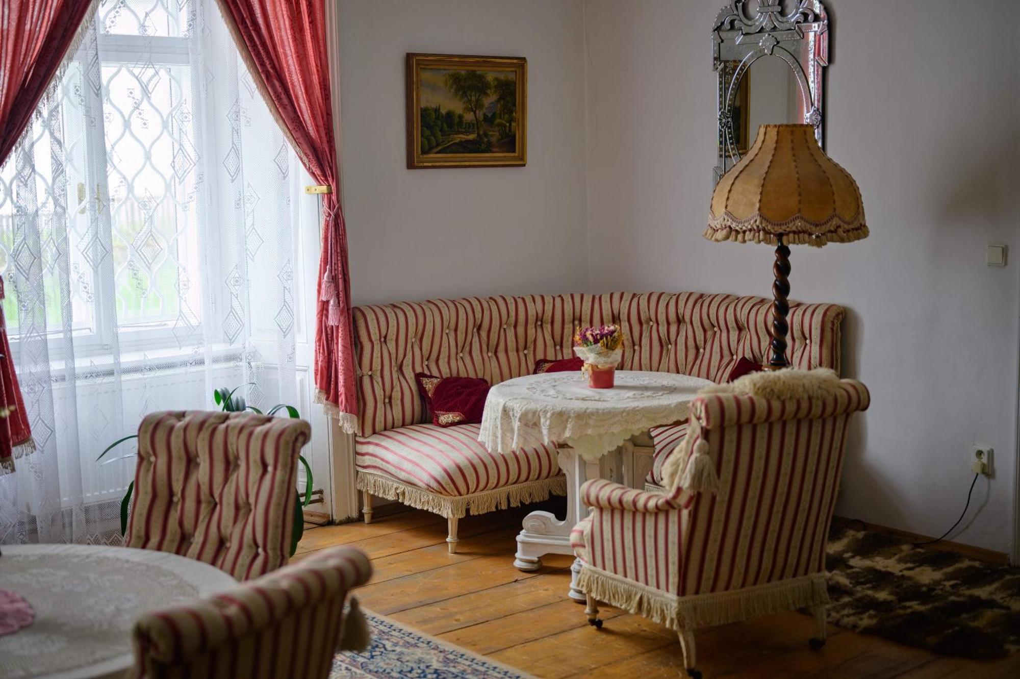 Ferienwohnung Zamek Usobi Exterior foto