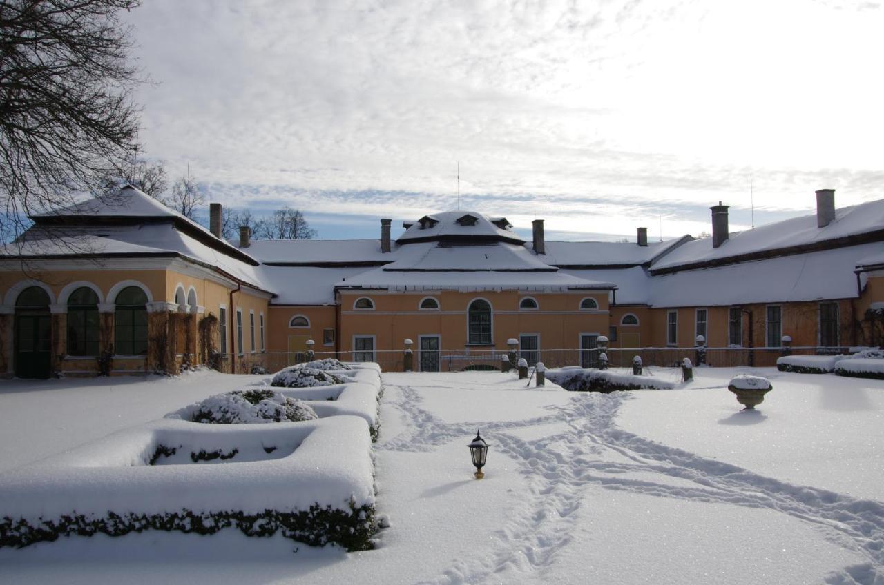 Ferienwohnung Zamek Usobi Exterior foto